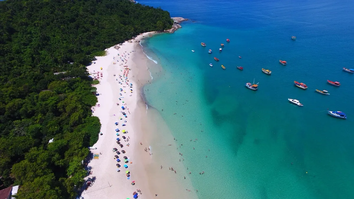 Vista aérea da Ilha do Campeche