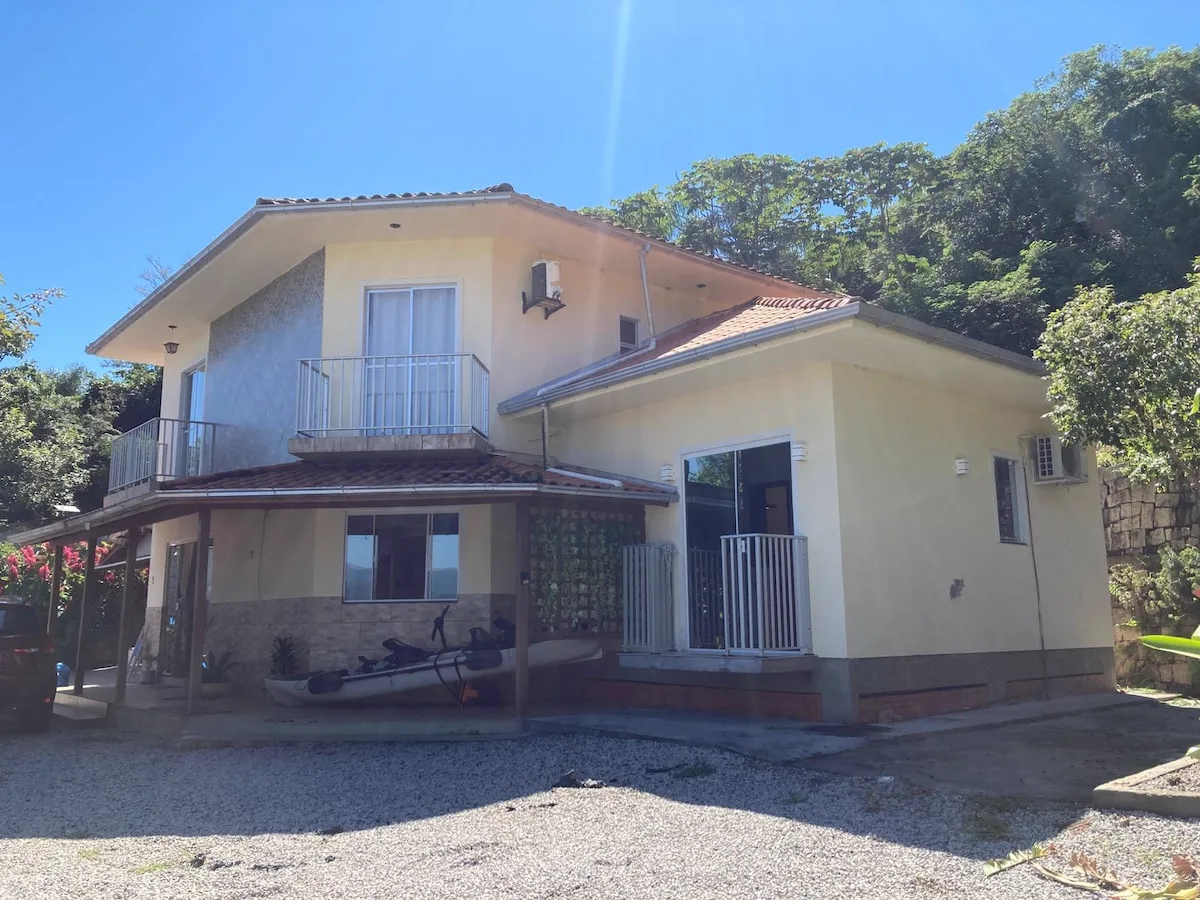 Casa na linda Praia de Caiacanga-Açú - foto 1